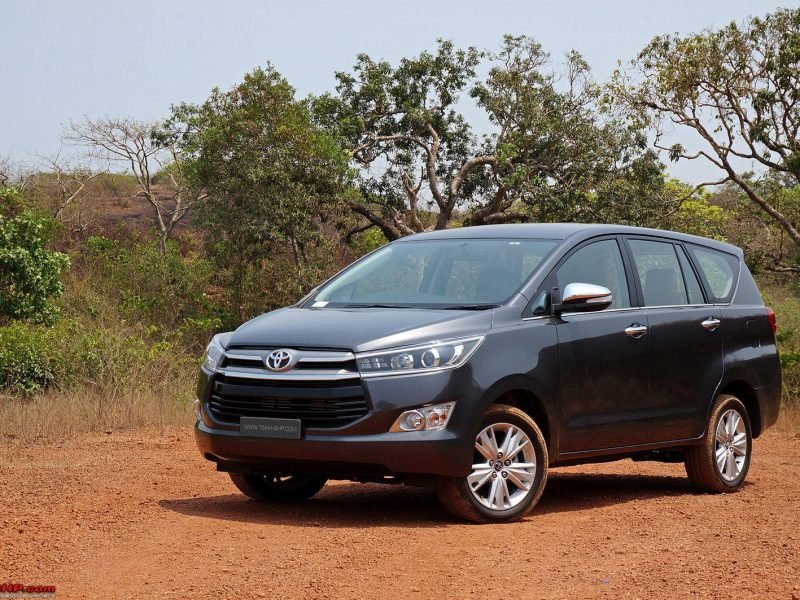 toyotainnovacrysta02